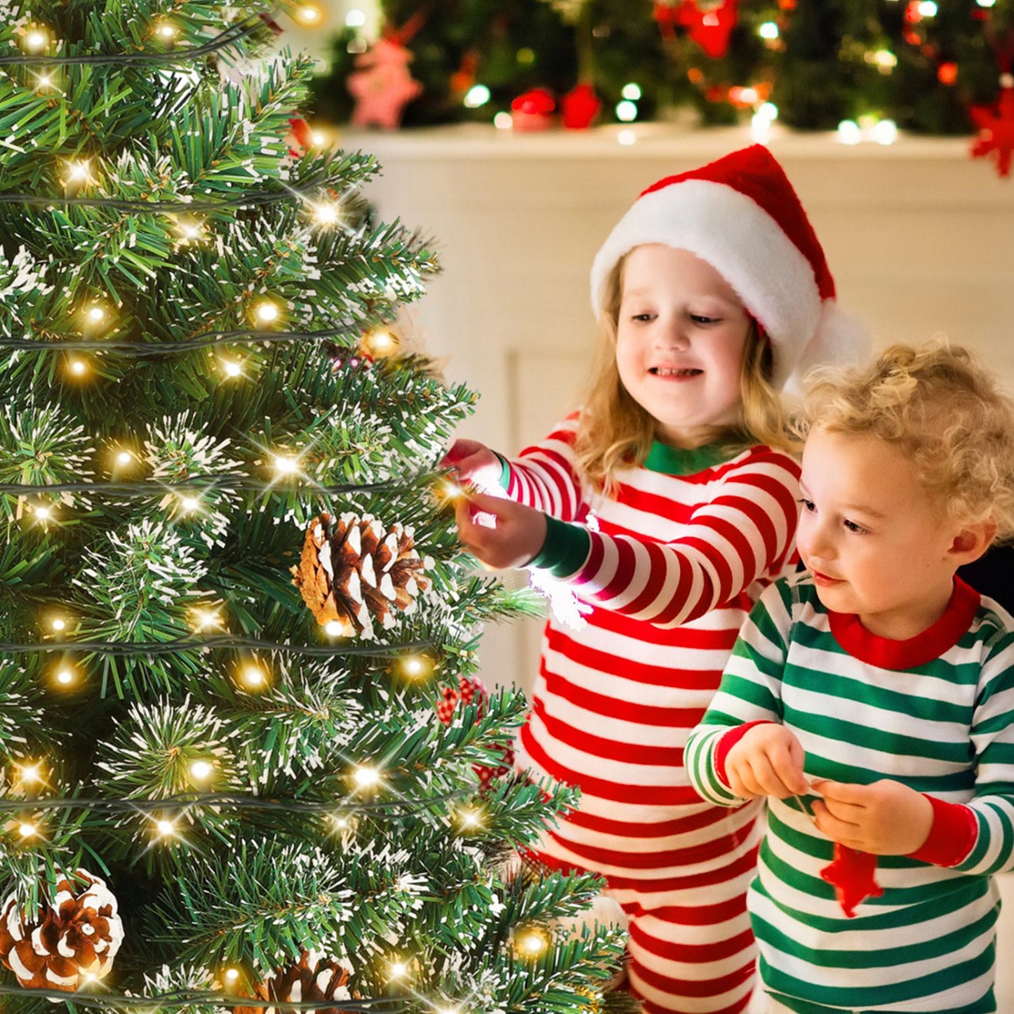 Künstlicher Weihnachtsbaum mit IP44-LEDs & Schneeeffekt – realistischer PVC-Baum mit Metallständer und Lichter🎄💡 120-240cm